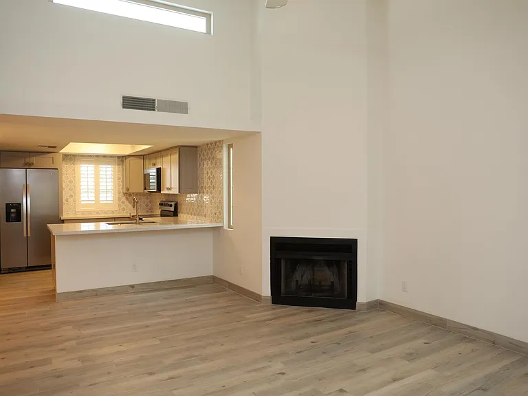 2020 W Union Hills Dr — Photo 7