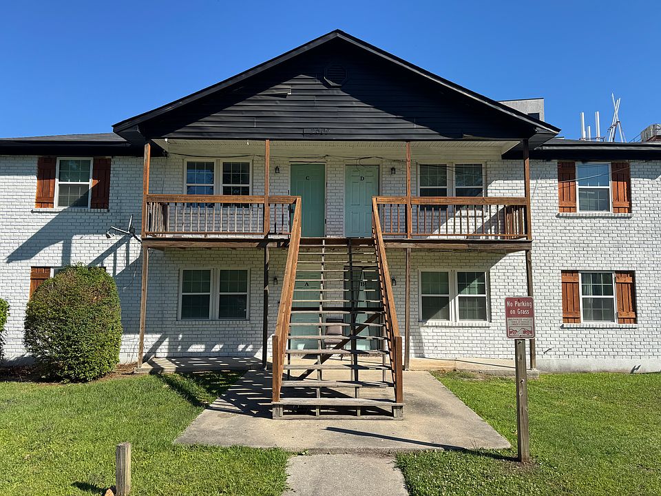 1st image of 2504 Oak Forest Dr #C