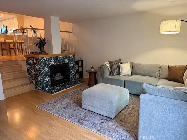 2112 Warfield Ave APT 9, Redondo Beach, CA 90278