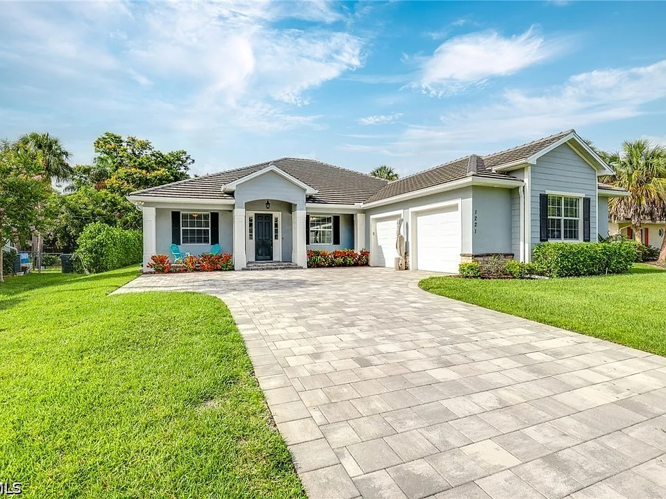 1221 La Faunce Way