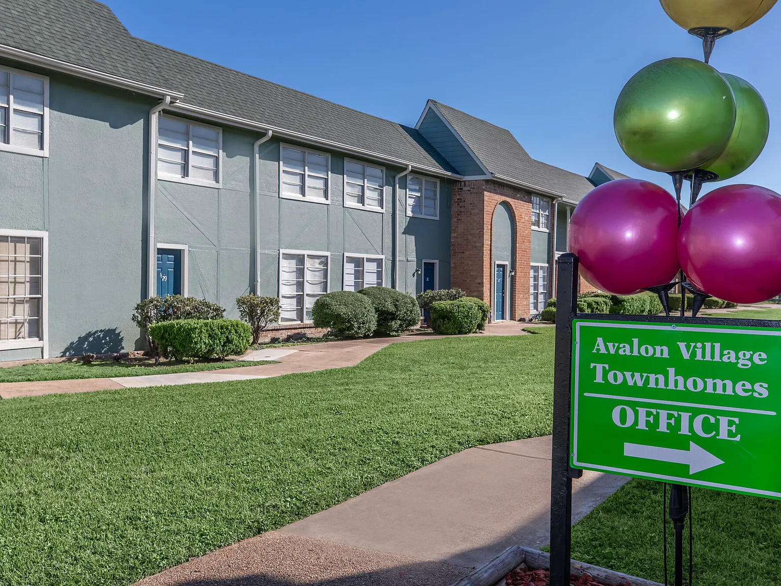 Avalon Village Townhomes — Photo 3