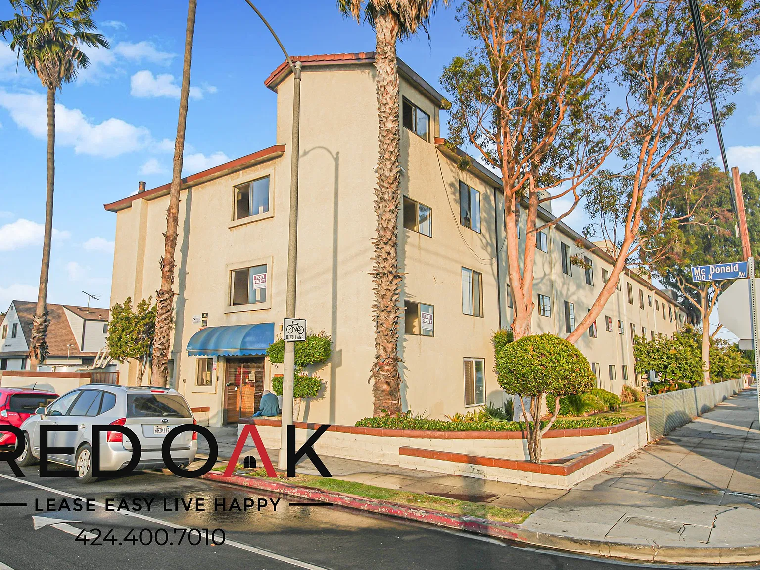 ~Low Deposit~ Refined Studio With Open Floor Plan, On-Site Laundry And Parking Included In The He... — Photo 2