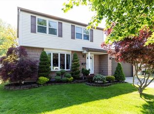 102 Steven Dr, Buffalo, NY 14227