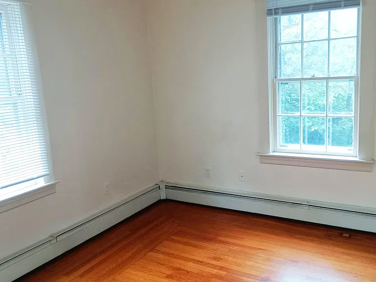 29 Ogden St — Photo 10