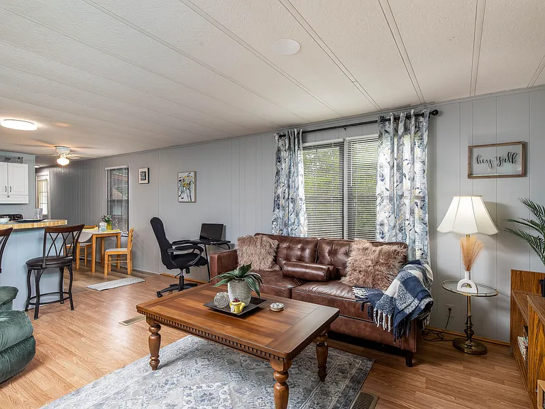 154 Kyles Oak Dr — Photo 25