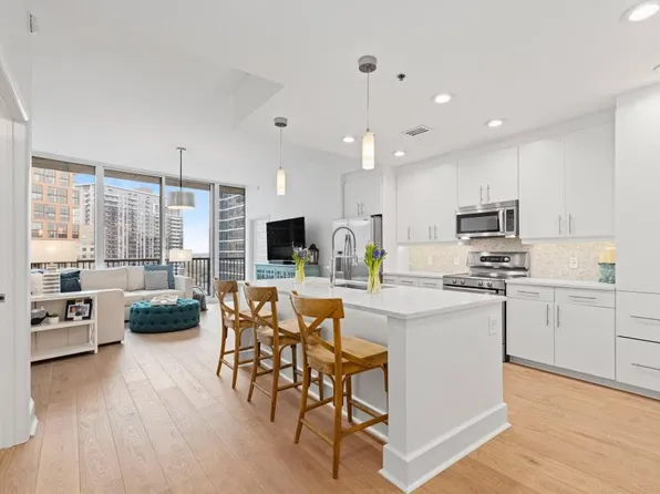 1080 Peachtree St NE Unit 1504, Atlanta, GA 30309