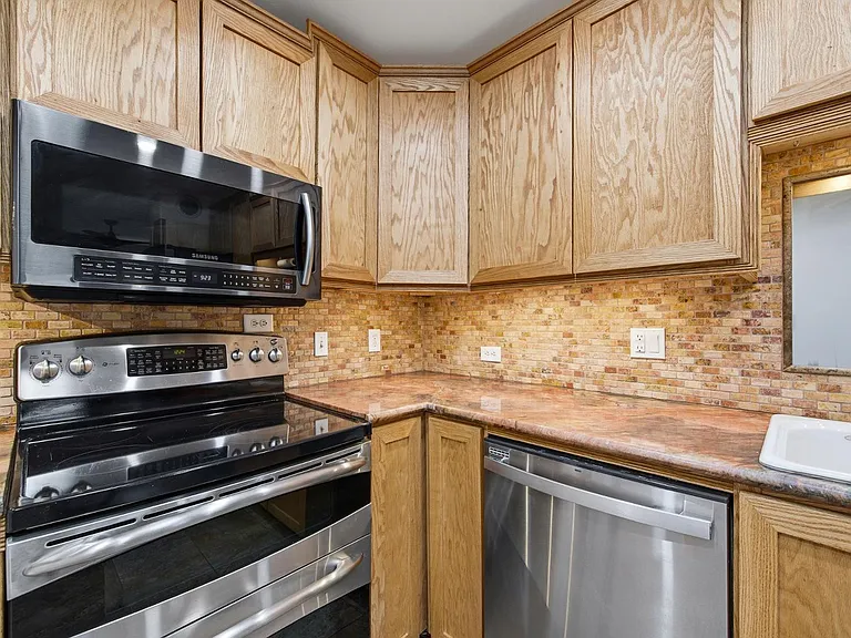 8030 E Oak St — Photo 5