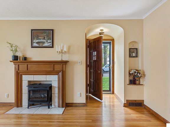 3rd image of 1659 Nemaha St