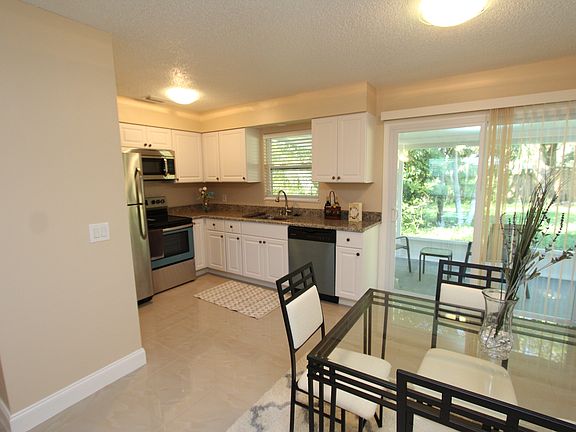 4th image of 7504 Santa Barbara Dr