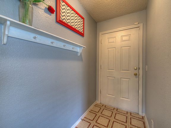 5th image of 209 W Wild Senna Dr