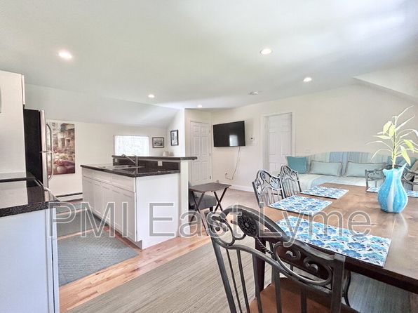7 Lyme St #1-C