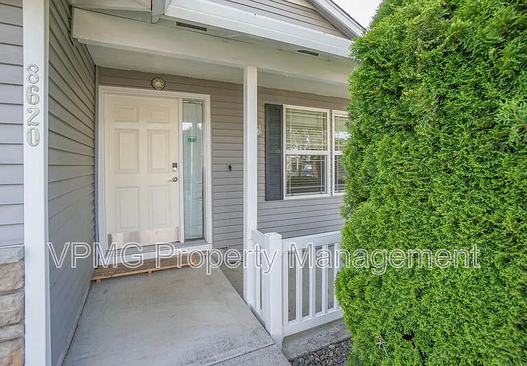 8620 NE 90th Pl — Photo 3