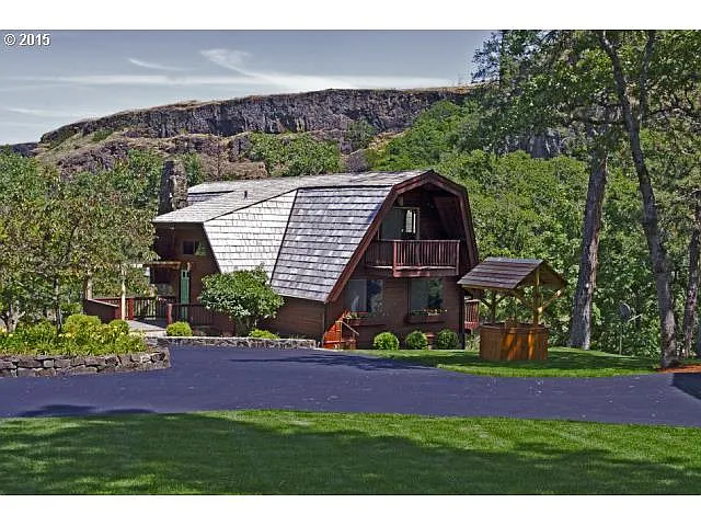 1096 Canyon Way W photo 1
