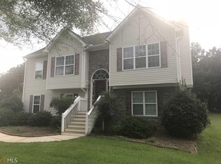 401 Maintree Ct, Carrollton, GA 30116