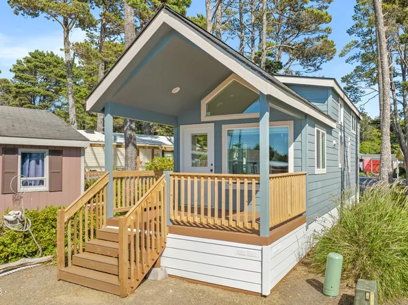 4875 N Highway 101 #34, Depoe Bay, OR 97341