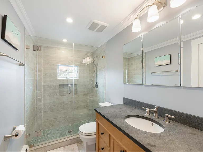 140 N Main St — Photo 7