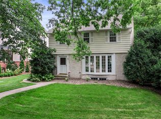 2129 Kenwood Pkwy, Minneapolis, MN 55405