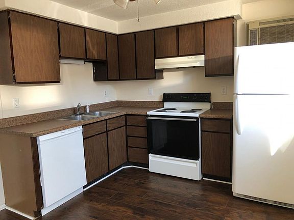 2nd image of 266 S Paw Paw St