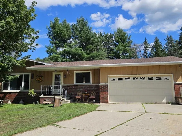 132 School Ct, Shawano, WI 54166