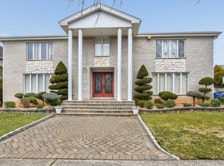 405 Vineland Ave, Staten Island, NY 10312