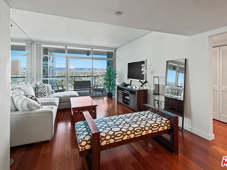13650 Marina Pointe Dr #1706 — Photo 6