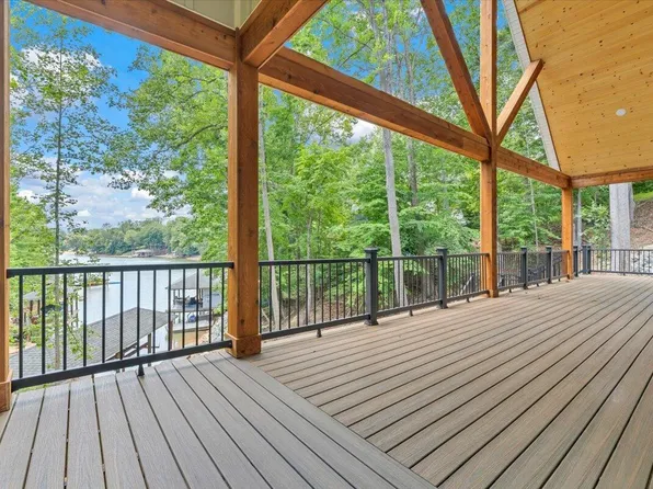 40 Kings Way, Wirtz, VA 24184