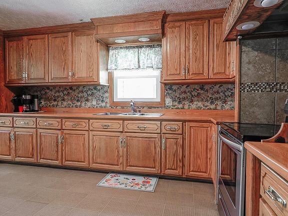 5th image of 1057 Valleydale Dr