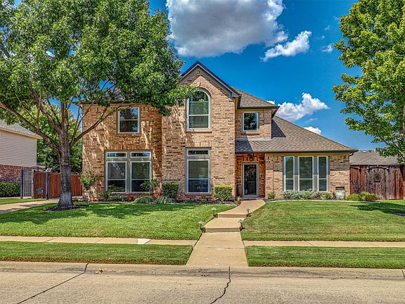 2nd image of 1803 Meadow Ridge Dr
