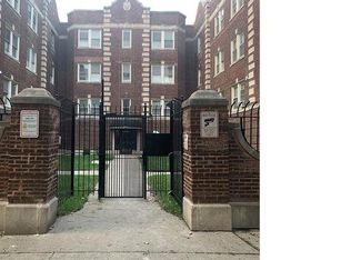 2832 E 78th St, Chicago, IL 60649