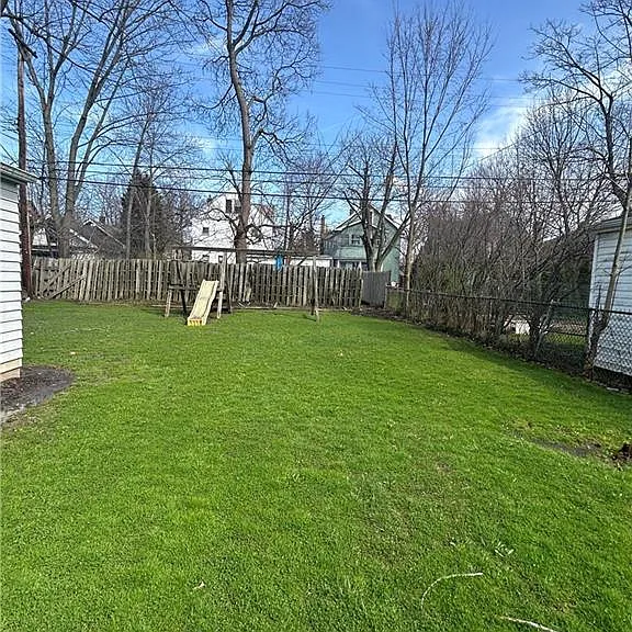 2317 Canterbury Rd — Photo 40
