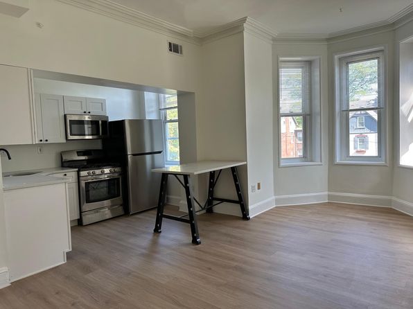 101 Rochelle Ave APT 2