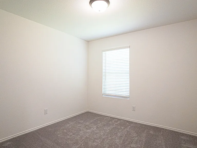 2043 Pleasant Knoll Cir — Photo 22