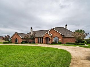 1085 E Alamosa Dr, Terrell, TX 75160