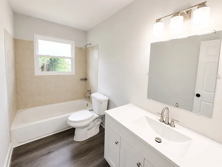 405 Institute Dr — Photo 6