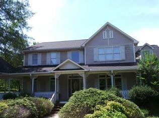 200 Blackberry Ln, Boiling Springs, SC 29316