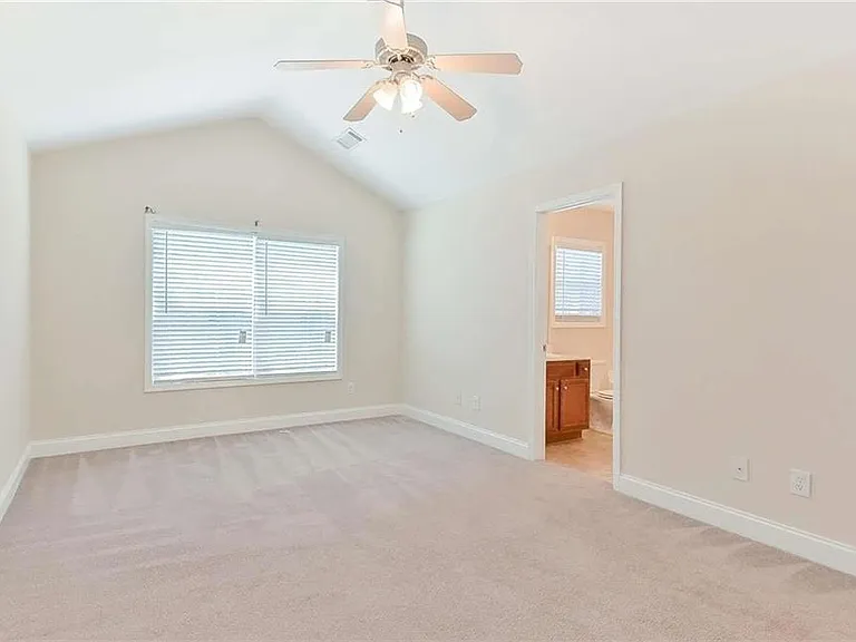 143 Linton Dr — Photo 14