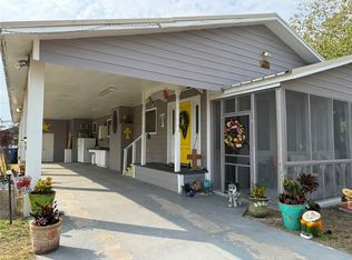 508 E Thornton St, Three Rivers, TX 78071