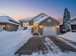 60 Leggott Ave, Barrie, ON L4N 8B1
