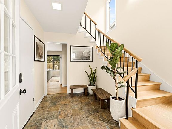4th image of 1136 Shelburn Ln