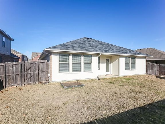 5th image of 2046 Kingsbridge Dr