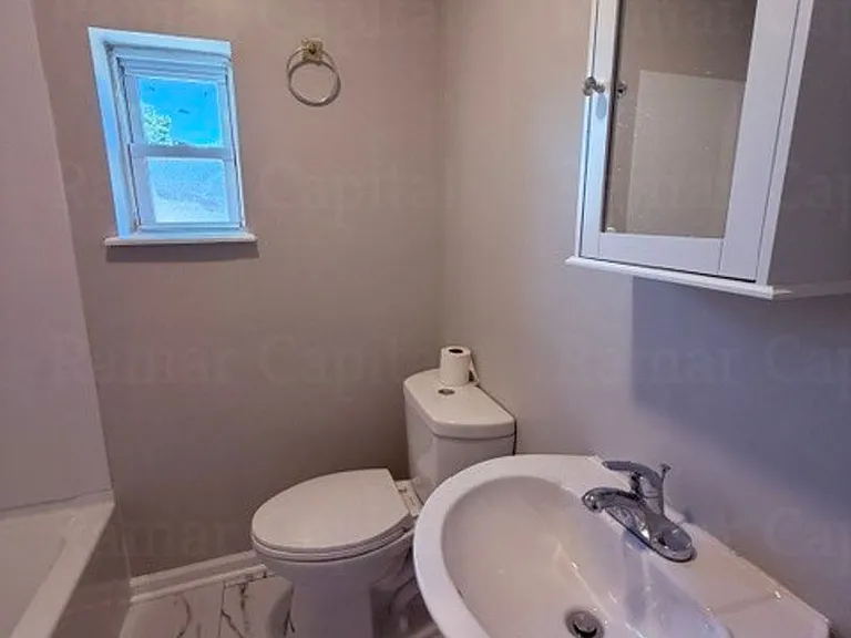 2752 Mickle St — Photo 14