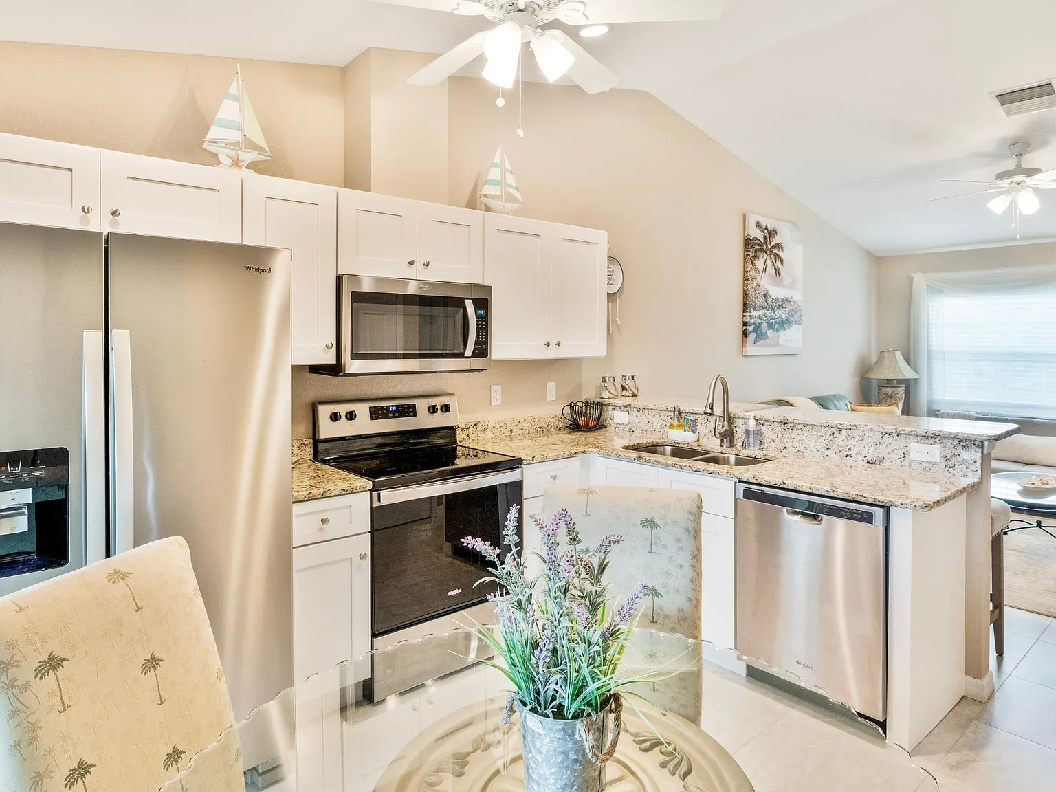 2 bed, 852 sqft, $2,300 — Photo 4