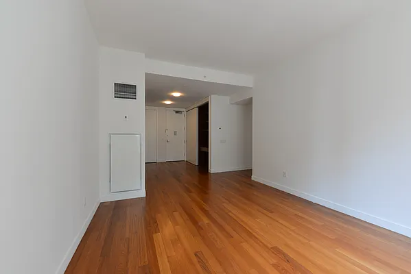 Rented by 212 Consulting Corp | media 44