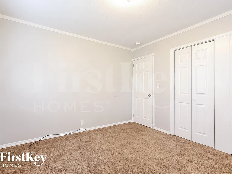 203 Caddy Ave — Photo 12