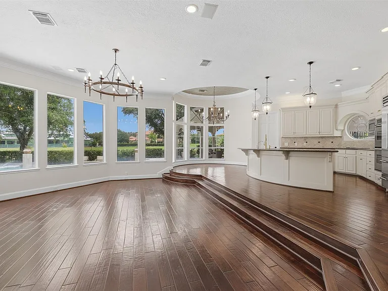 3315 Riviera Dr — Photo 21
