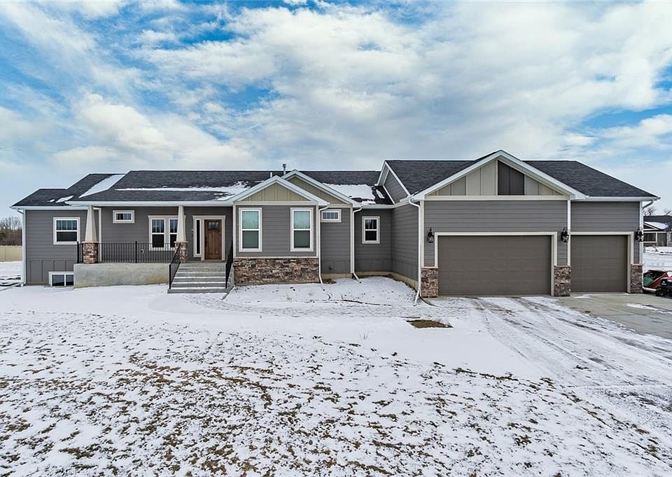 1st image of 4808 Lorenz Ln