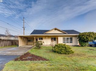 33811 NE Prairie St, Scappoose, OR 97056