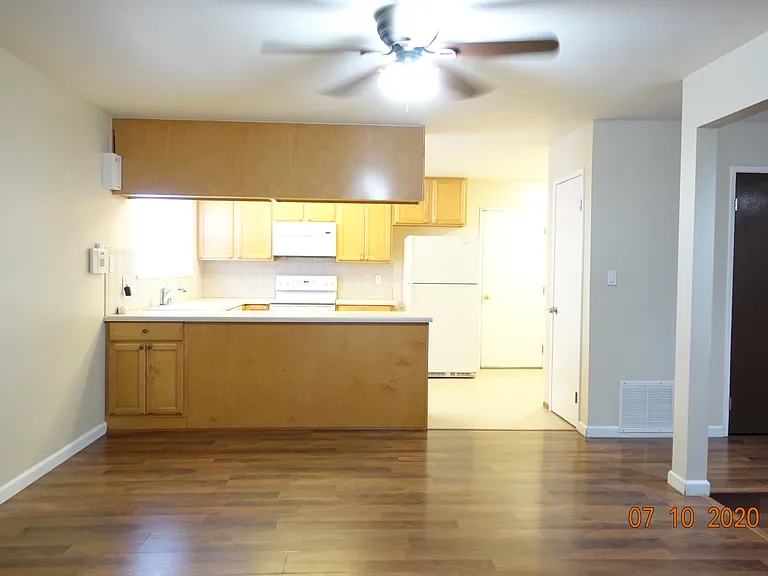 1618 McKinley Ave — Photo 5