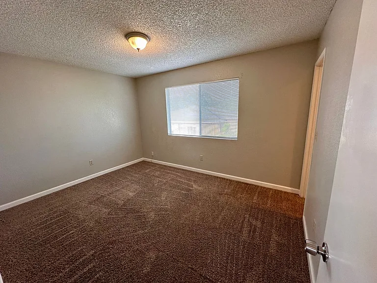734 Lake Blvd — Photo 8