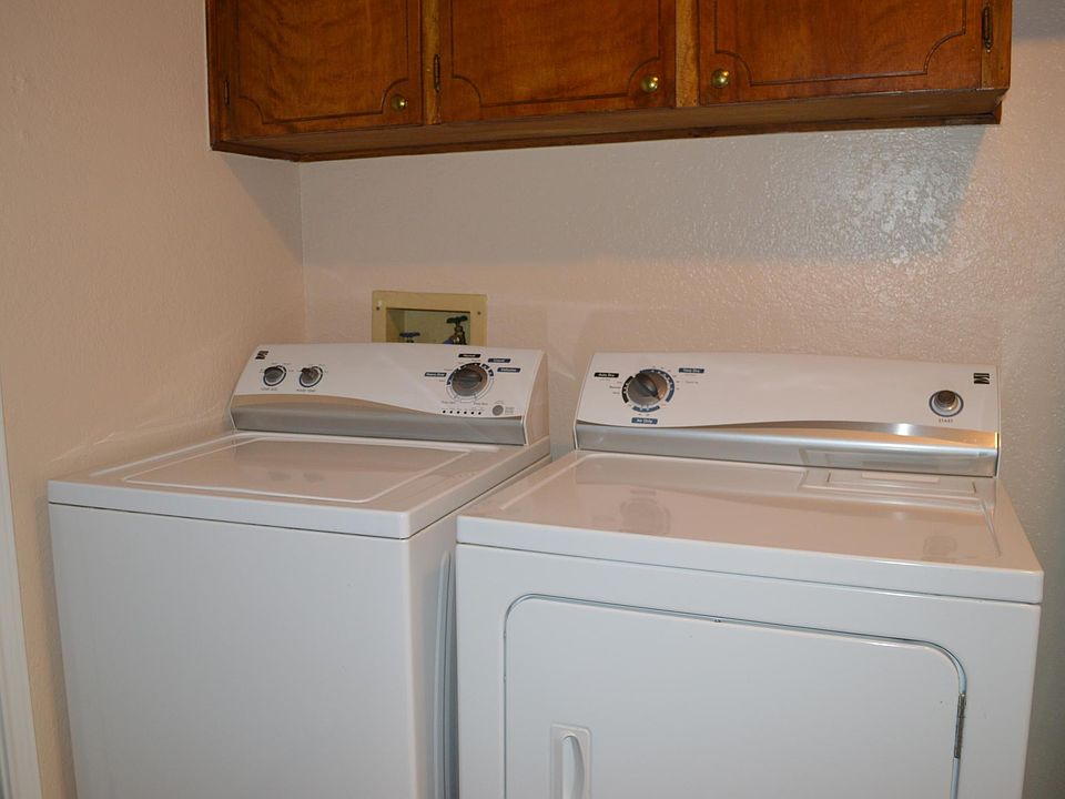 1st image of 408 N 4th St